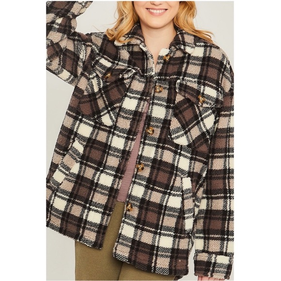 WOMENS PLAID BUTTON DOWN SHACKET - Picture 4 of 6